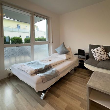 3 Zimmer Apartment In S-Bahn Naehe, 76 Qm, Max 5 Pers, 30Qm Dachterasse, Garage, Internet 1000 Mbit Gaertringen ภายนอก รูปภาพ