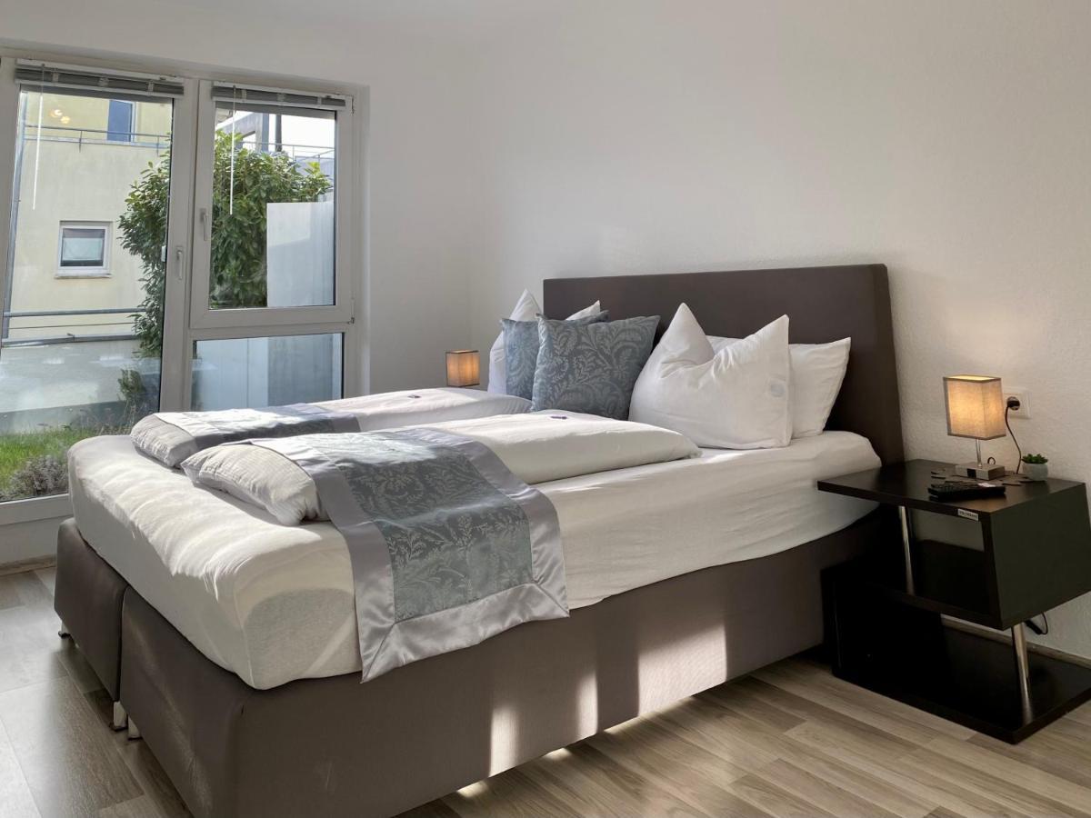 3 Zimmer Apartment In S-Bahn Naehe, 76 Qm, Max 5 Pers, 30Qm Dachterasse, Garage, Internet 1000 Mbit Gaertringen ภายนอก รูปภาพ